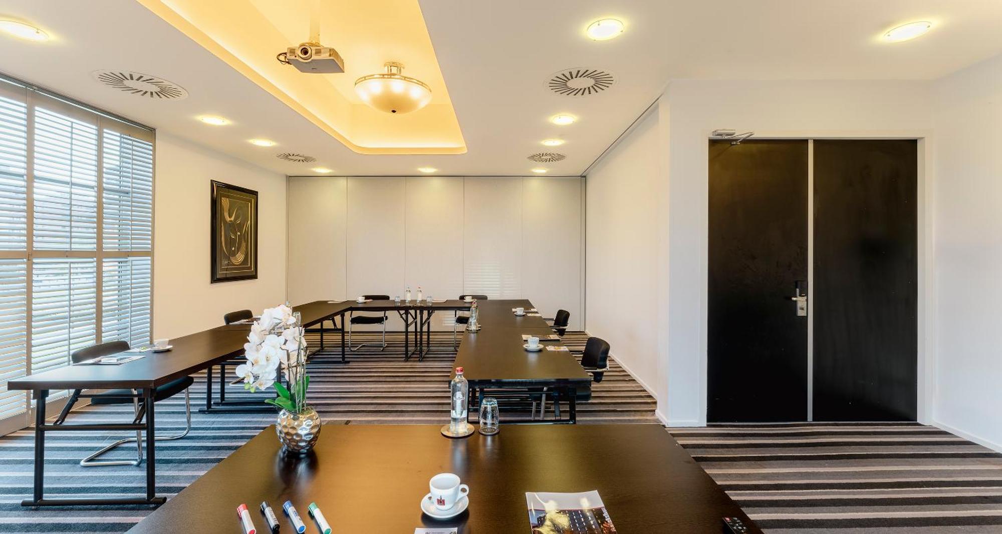 Plaza Premium Grand Winston Ξενοδοχείο Rijswijk Εξωτερικό φωτογραφία