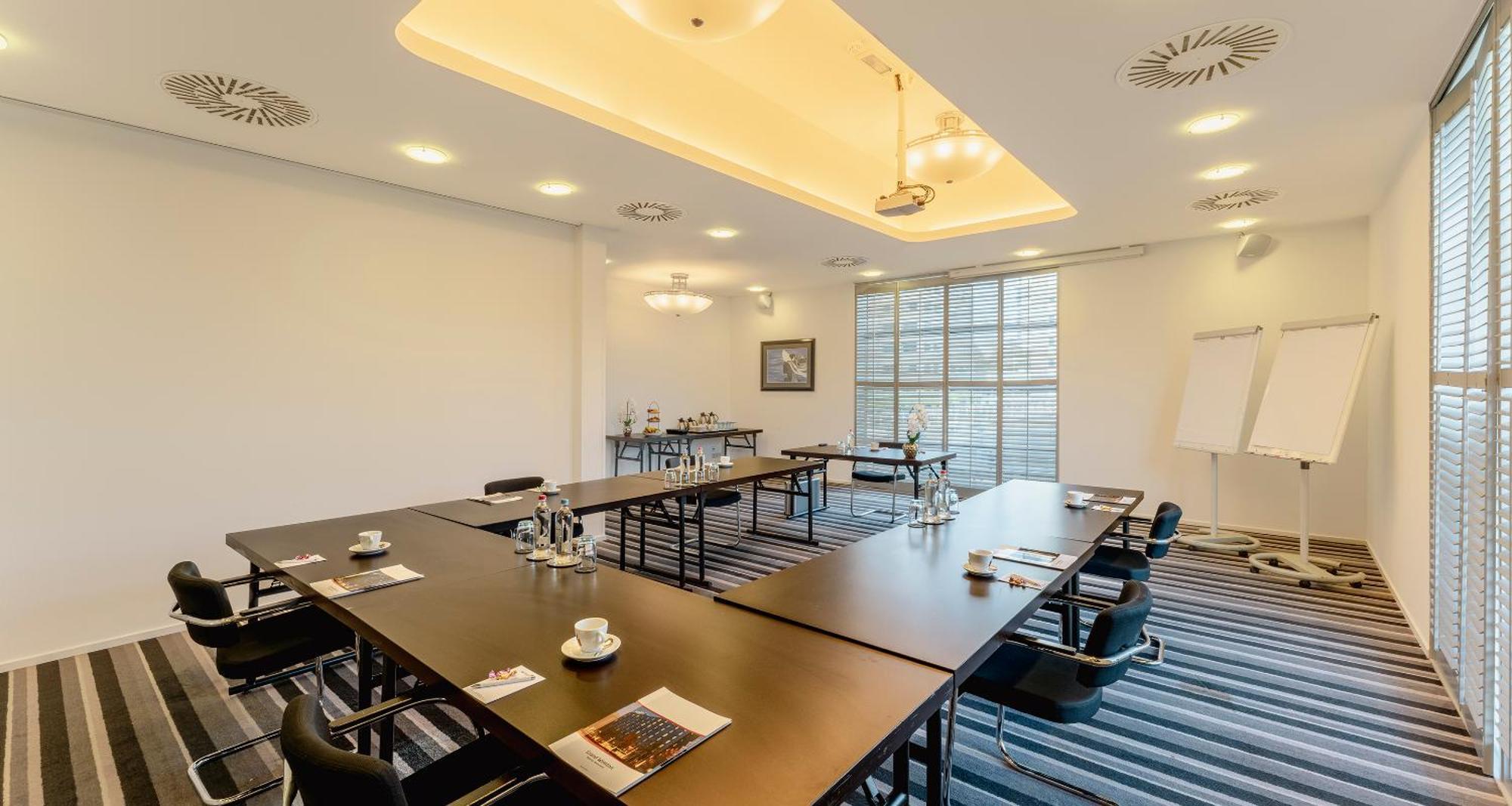 Plaza Premium Grand Winston Ξενοδοχείο Rijswijk Εξωτερικό φωτογραφία